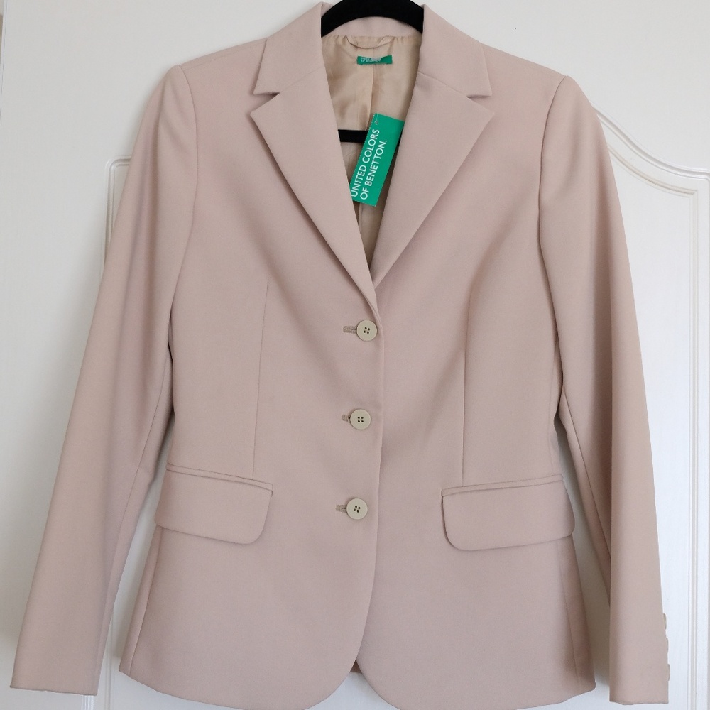 NWT United Colors of Benetton blazer. Size 4